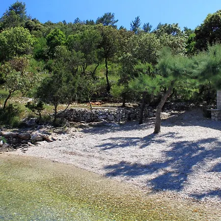 Scedro - Uvala Karkavac 8801c * Jelsa (Hvar)